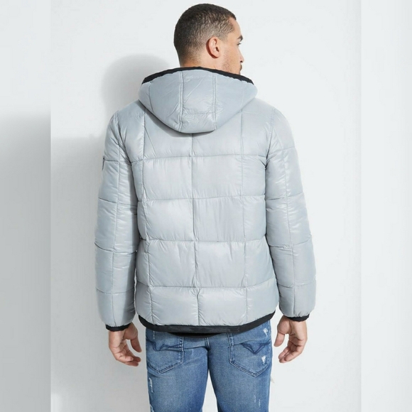 New GUESS Reversible Primal Red Multi Puffer Jacket SZ XS - Picture 6 of 11